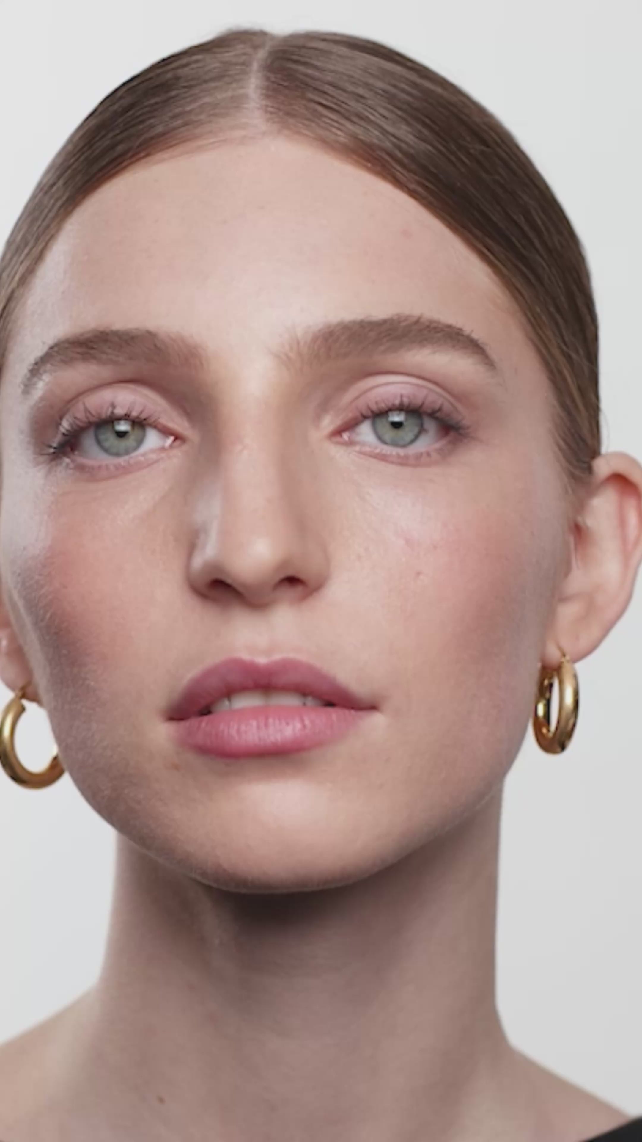 Load video: 33562825064646