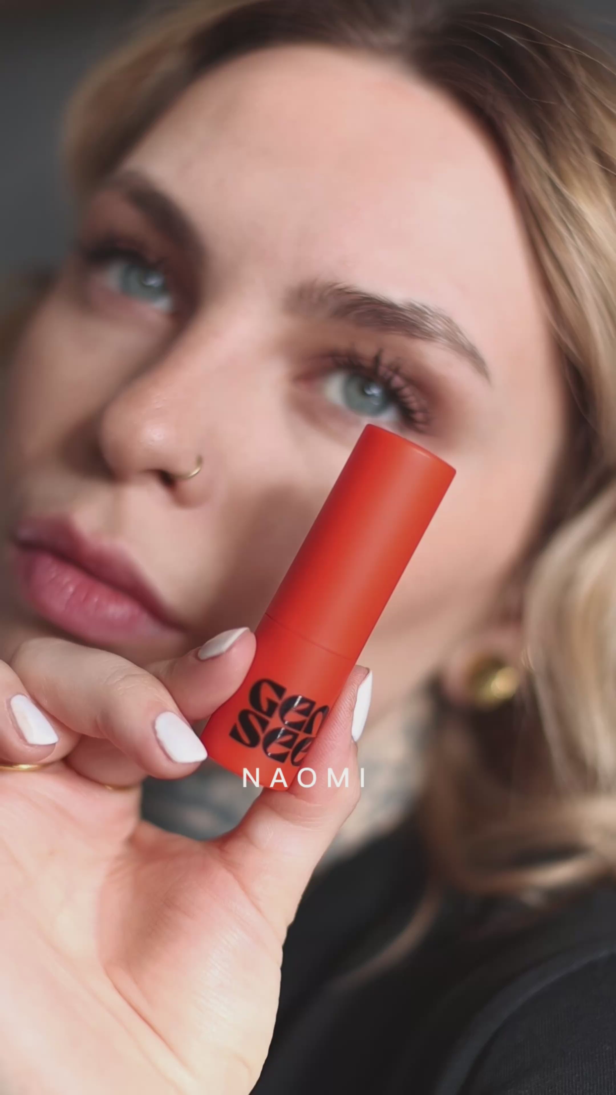 Load video: Naomi Variant 4