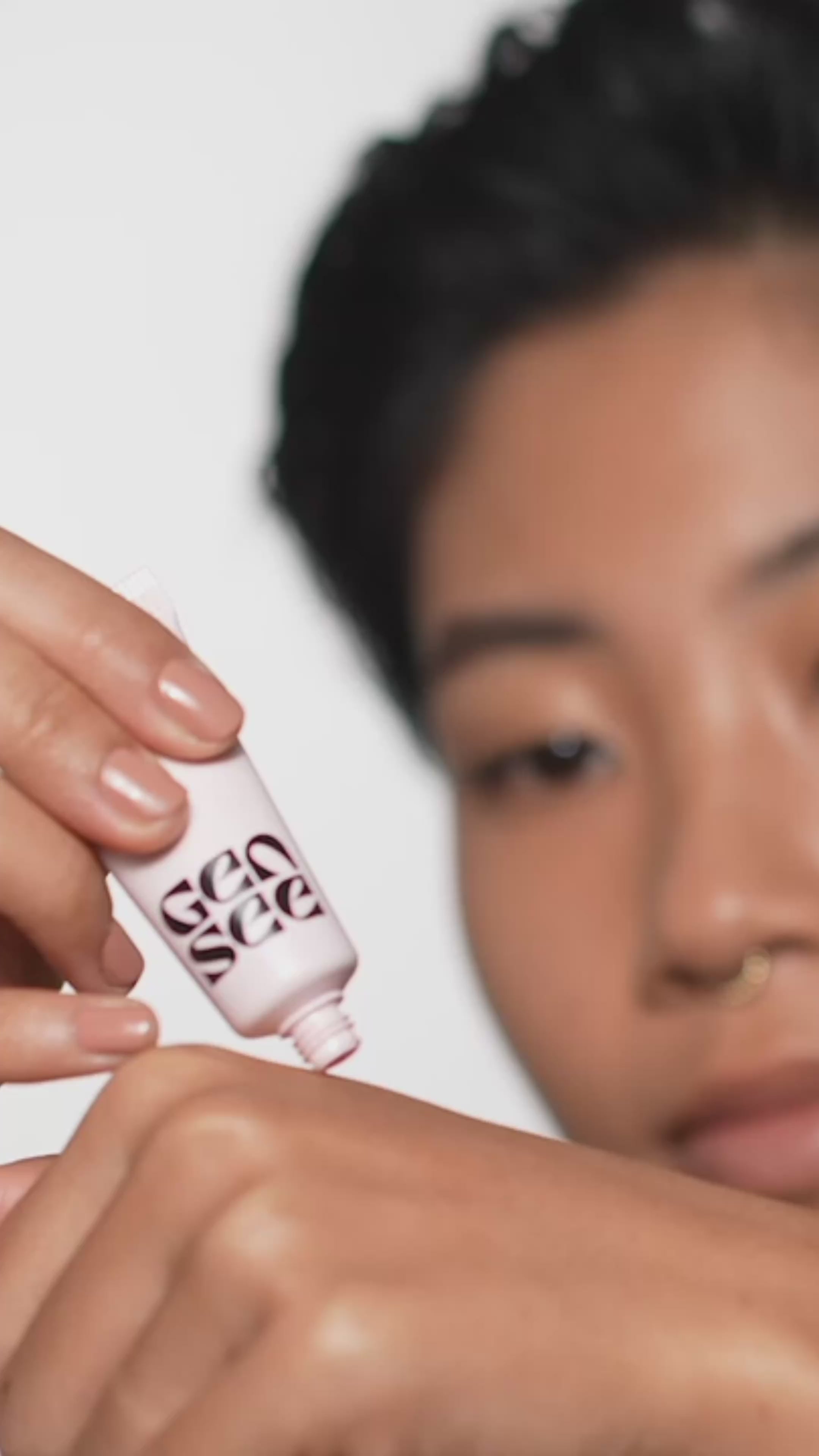 Load video: 33562826703046