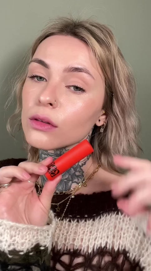 Load video: Naomi Variant 1