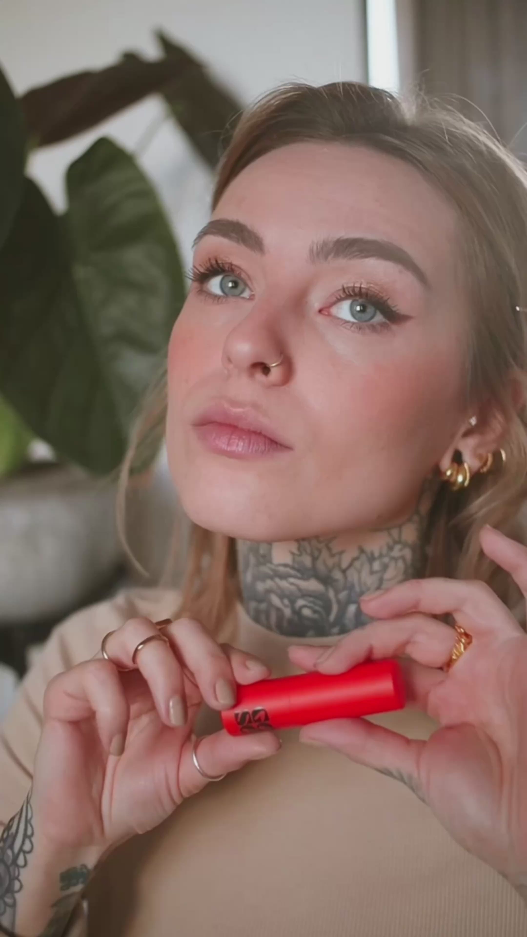 Load video: Naomi Variant 3