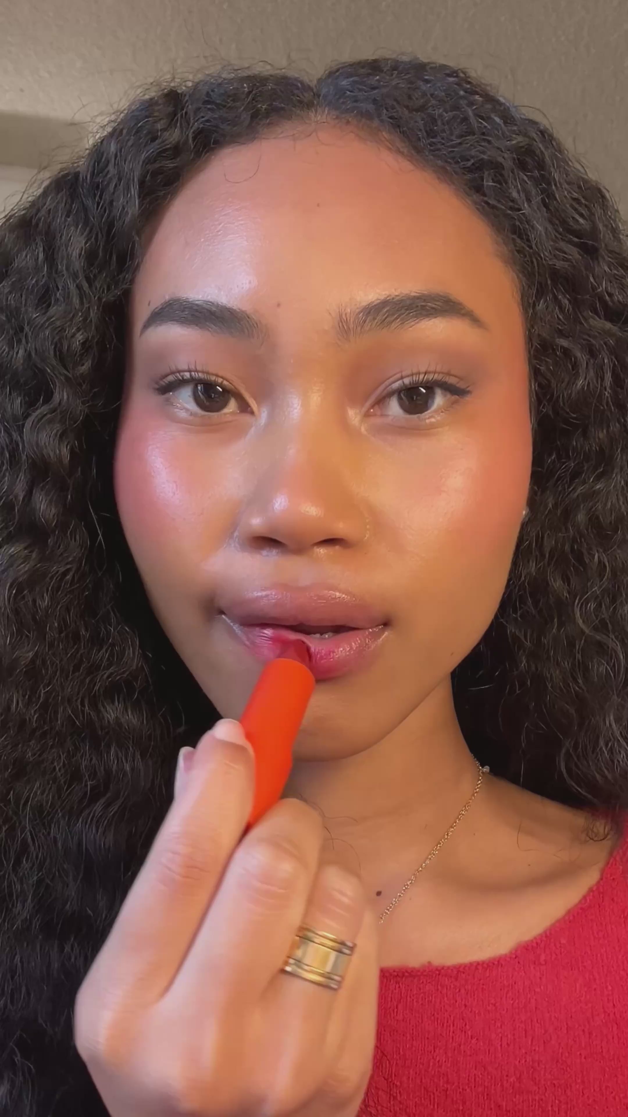 Load video: Naomi Variant 2